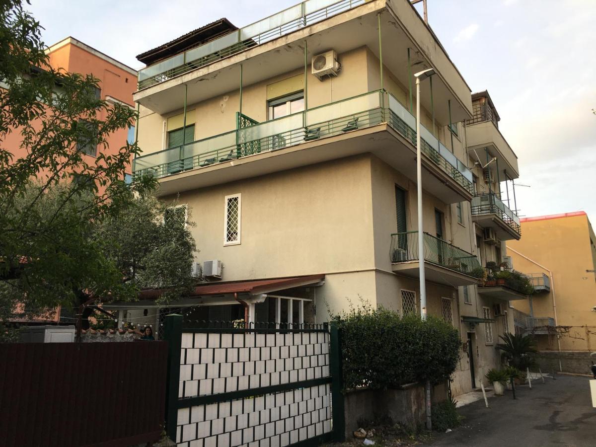 Apartmán Sunny Rome Attico Con Jacuzzi, Terrazzo E Fibra Exteriér fotografie